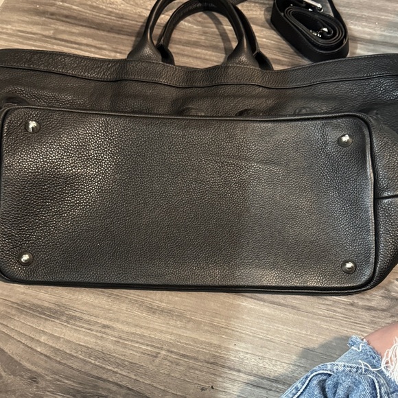 IO Pelle  Skull Embossed Leather Tote Bag large size black - Picture 2 of 7